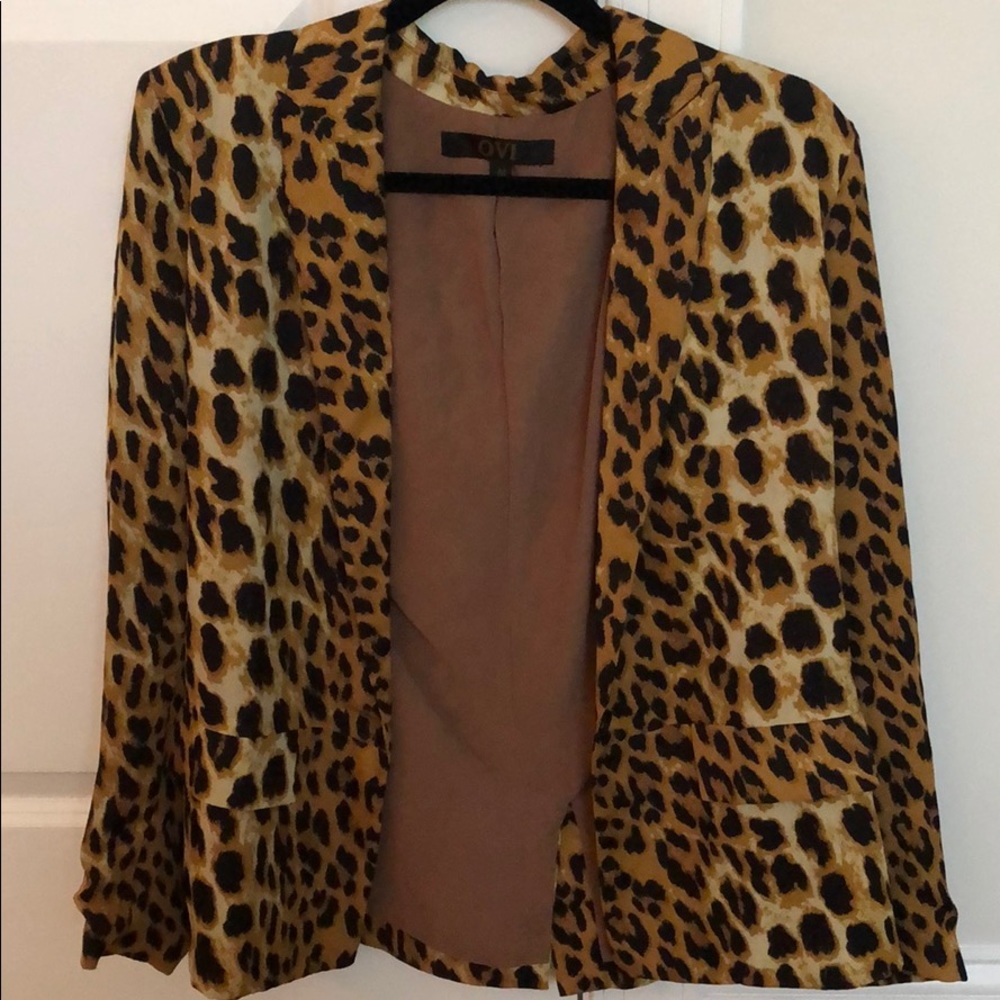 Cheetah blazer 3/$20!🛍